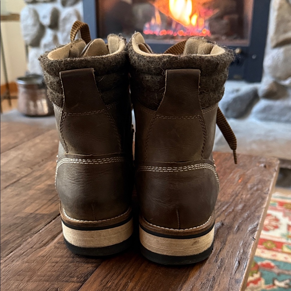 Kodiak Brown Lace Up Boots - Picture 3 of 4